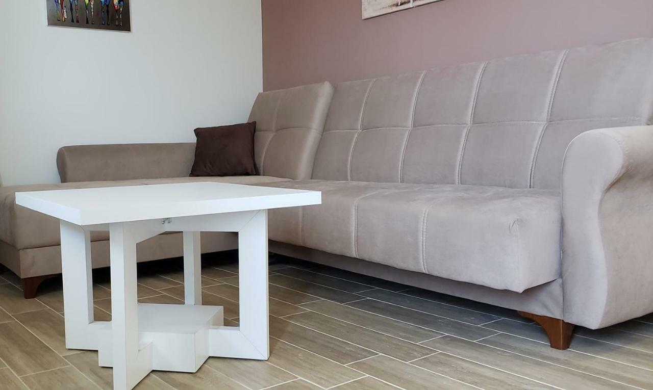Apartmani Suncokreti - Sunflower Apartments Bar Eksteriør billede