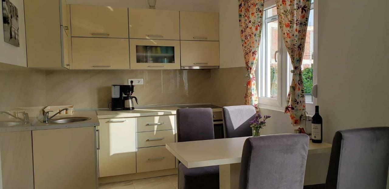 Apartmani Suncokreti - Sunflower Apartments Bar Eksteriør billede