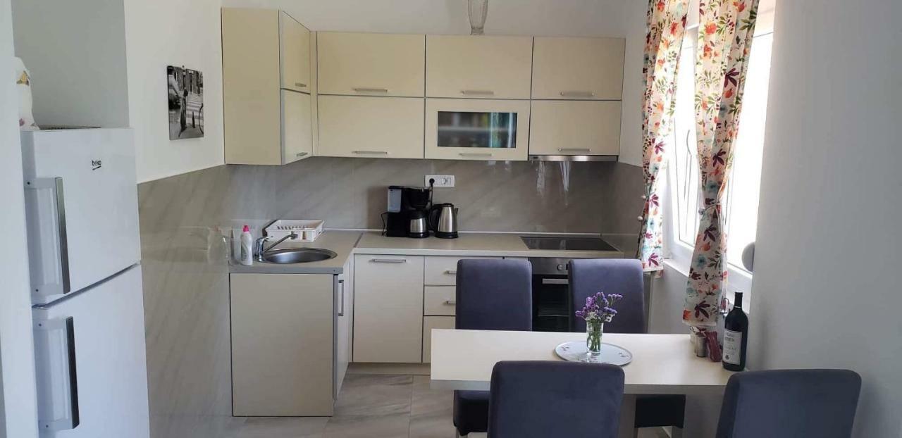 Apartmani Suncokreti - Sunflower Apartments Bar Eksteriør billede